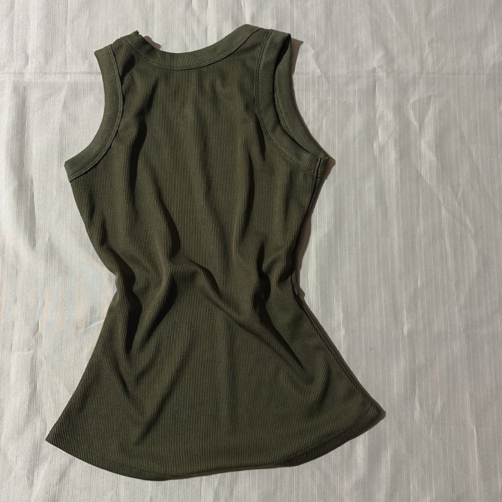 Ribbed Army Green Knit Sleeveless Shirt Earth ‎ Tank Top Women's Size Small